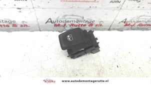 Used Electric window switch Skoda Rapid Spaceback 1.4 TDI 12V Price on request offered by Autodemontage M.J. Rutte B.V.