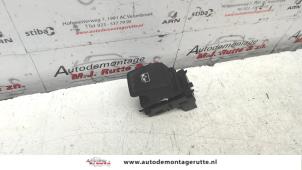 Used Electric window switch Skoda Rapid Spaceback 1.4 TDI 12V Price on request offered by Autodemontage M.J. Rutte B.V.