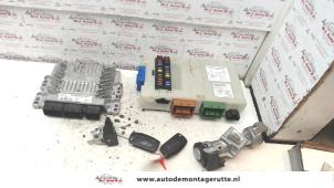 Used Ignition lock + computer Ford Mondeo IV Wagon 1.8 TDCi 125 16V Price on request offered by Autodemontage M.J. Rutte B.V.
