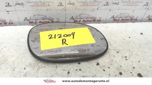 Used Mirror glass, right Citroen C2 (JM) 1.4 Price on request offered by Autodemontage M.J. Rutte B.V.