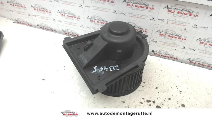 Motor de ventilador de calefactor de un Audi TT (8N3) 1.8 20V Turbo 2001