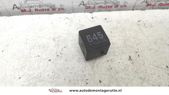 Używane Przekaznik Seat Mii 1.0 12V Cena na żądanie oferowane przez Autodemontage M.J. Rutte B.V.
