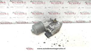 Used Rear wiper motor Volkswagen Jetta III (1K2) 2.0 16V FSI Price on request offered by Autodemontage M.J. Rutte B.V.