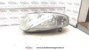 Used Headlight, left Alfa Romeo 147 (937) 1.6 Twin Spark 16V Price on request offered by Autodemontage M.J. Rutte B.V.