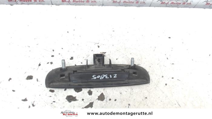 Tailgate switch from a Peugeot 307 (3A/C/D) 1.4 16V 2004