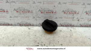 Used Fuel cap Nissan Micra (K12) 1.2 16V Price on request offered by Autodemontage M.J. Rutte B.V.