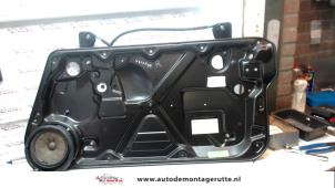Used Window mechanism 2-door, front right Volkswagen New Beetle (9C1/9G1) 2.0 Price on request offered by Autodemontage M.J. Rutte B.V.