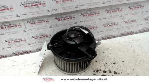 Usados Motor de ventilador de calefactor Toyota Corolla (E10) 1.3 XLi 16V Precio de solicitud ofrecido por Autodemontage M.J. Rutte B.V.