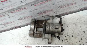 Used Rear brake calliper, left Volkswagen Golf III Cabrio (1E) 1.8 Price on request offered by Autodemontage M.J. Rutte B.V.