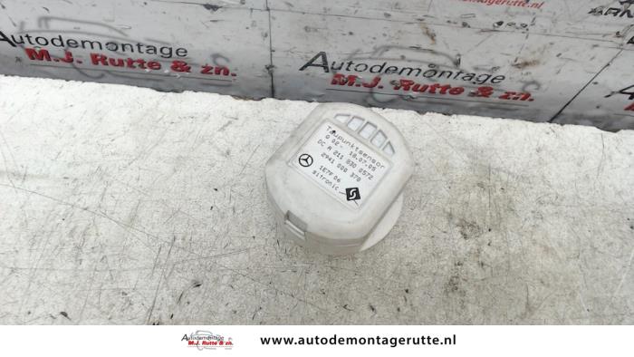 Begagnade Innetemperatursensor Mercedes A (W169) 1.5 A-150 5-Drs. Pris på förfrågan erbjuds av Autodemontage M.J. Rutte B.V.