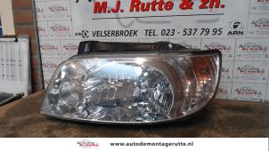 Używane Reflektor lewy Hyundai Matrix 1.5 CRDi 16V Cena na żądanie oferowane przez Autodemontage M.J. Rutte B.V.