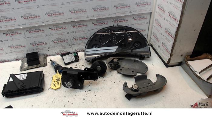 Used Ignition lock + computer Opel Corsa C (F08/68) 1.0 12V Price on request offered by Autodemontage M.J. Rutte B.V.