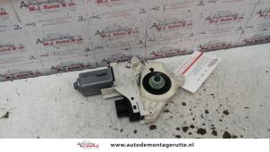 Used Door window motor Audi A6 Avant Quattro (C6) 3.0 TDI V6 24V Price on request offered by Autodemontage M.J. Rutte B.V.