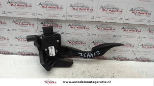Used Accelerator pedal Opel Meriva 1.6 Price on request offered by Autodemontage M.J. Rutte B.V.
