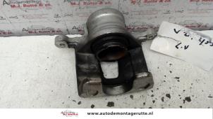 Used Front brake calliper, left Chevrolet Nubira (J200) 1.6 16V Price on request offered by Autodemontage M.J. Rutte B.V.