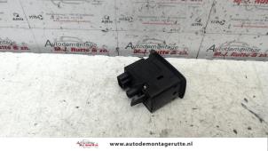 Used Electric window switch Mercedes A (W169) 1.5 A-150 5-Drs. Price on request offered by Autodemontage M.J. Rutte B.V.