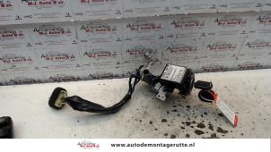 Used Ignition lock + key Suzuki Alto (RF410) 1.1 16V Price on request offered by Autodemontage M.J. Rutte B.V.