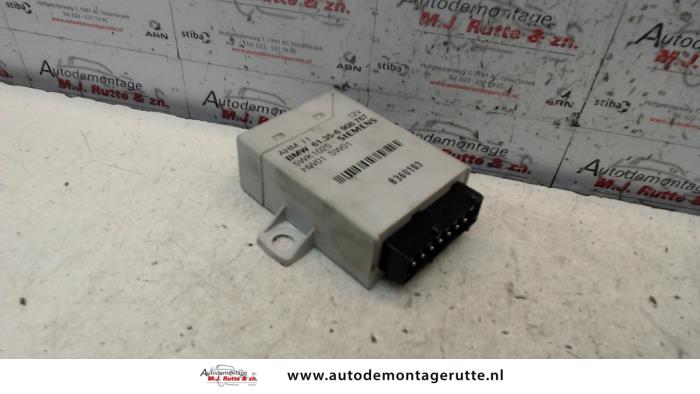 Begagnade Relä Landrover Range Rover III (LM) 2.9 TD6 24V Pris på förfrågan erbjuds av Autodemontage M.J. Rutte B.V.