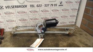 Used Wiper motor + mechanism Seat Toledo (1M2) 1.6 Price on request offered by Autodemontage M.J. Rutte B.V.
