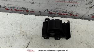 Used Electric window switch Honda Civic (EP/EU) 1.4 16V Price on request offered by Autodemontage M.J. Rutte B.V.