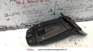 Usagé Commande radio volant Seat Ibiza IV (6J5) 1.6 16V Prix sur demande proposé par Autodemontage M.J. Rutte B.V.