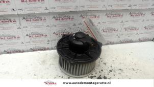 Used Heating and ventilation fan motor Suzuki Swift (SF310/413) 1.3i 16V Price on request offered by Autodemontage M.J. Rutte B.V.