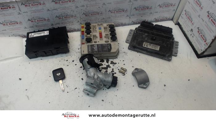 Used Ignition lock + computer Nissan Micra (K12) 1.2 16V Price € 150,00 Margin scheme offered by Autodemontage M.J. Rutte B.V.