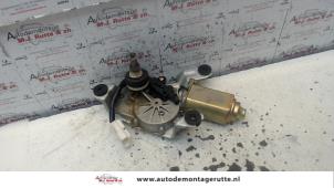 Used Rear wiper motor Hyundai Coupe 2.0i 16V CVVT Price on request offered by Autodemontage M.J. Rutte B.V.