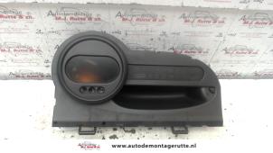 Usagé Compteur kilométrique KM Renault Twingo II (CN) 1.2 16V Prix sur demande proposé par Autodemontage M.J. Rutte B.V.