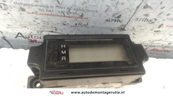 Begagnade Klocka Hyundai Coupe 2.0i 16V CVVT Pris på förfrågan erbjuds av Autodemontage M.J. Rutte B.V.