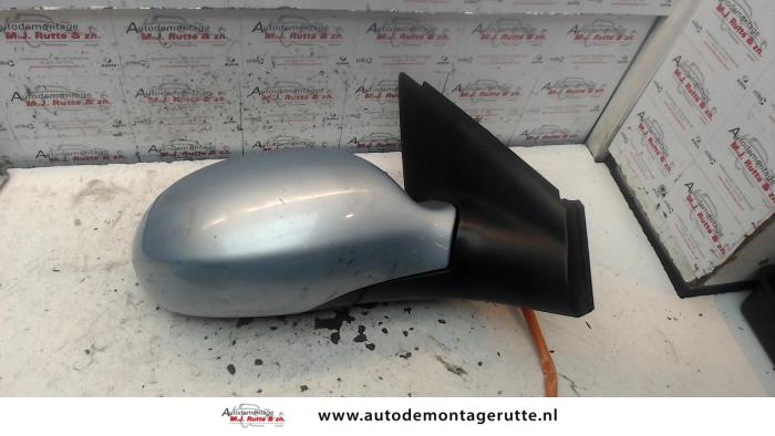 Wing mirror, right from a Citroën C5 II Berline (RC) 2.0 HDiF 16V 2004