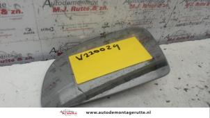 Used Mirror glass, left Volkswagen New Beetle (9C1/9G1) 2.0 Price on request offered by Autodemontage M.J. Rutte B.V.