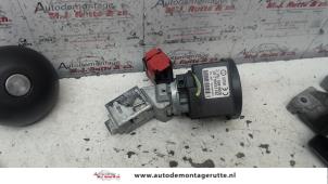 Ignition lock + computer from a Renault Twingo II (CN) 1.2 2008