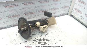Used Electric fuel pump Ford Fiesta 4 1.25 16V Price on request offered by Autodemontage M.J. Rutte B.V.