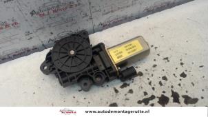 Usados Motor de ventanilla de puerta Lancia Musa 1.4 16V Precio de solicitud ofrecido por Autodemontage M.J. Rutte B.V.
