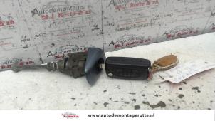 Used Door lock cylinder, left Peugeot 407 (6D) 1.8 16V Price on request offered by Autodemontage M.J. Rutte B.V.