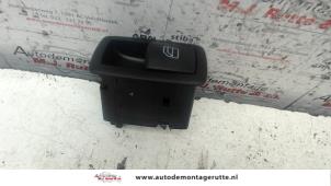Used Electric window switch Mercedes A (W169) 2.0 A-180 CDI 16V 5-Drs. Price on request offered by Autodemontage M.J. Rutte B.V.