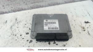 Usados Ordenador de gestión de motor Seat Ibiza III (6L1) 1.4 16V 75 Precio de solicitud ofrecido por Autodemontage M.J. Rutte B.V.