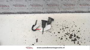 Used Door lock cylinder, right Volkswagen Lupo (6X1) 1.2 TDI 3L Price on request offered by Autodemontage M.J. Rutte B.V.