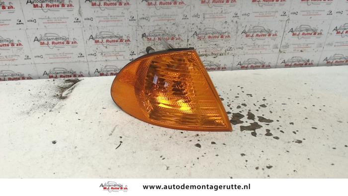 Indicator, right from a BMW 3 serie (E46/4) 318i 2000