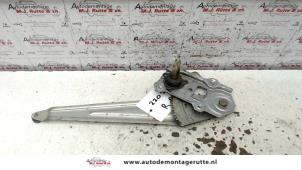 Used Rear door window mechanism 4-door, right Toyota Yaris Verso (P2) 1.3 16V Price on request offered by Autodemontage M.J. Rutte B.V.