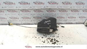 Used Front door lock mechanism 4-door, right BMW 1 serie (E87/87N) 118i 16V Price on request offered by Autodemontage M.J. Rutte B.V.