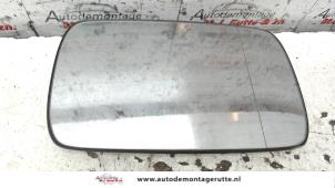 Used Mirror glass, right BMW 3 serie Compact (E46/5) 316ti 16V Price on request offered by Autodemontage M.J. Rutte B.V.