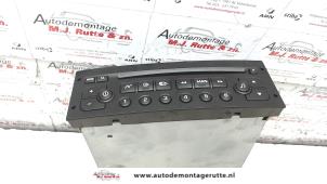 Usagé Radio Peugeot 1007 (KM) 1.6 GTI,Gentry 16V Prix sur demande proposé par Autodemontage M.J. Rutte B.V.