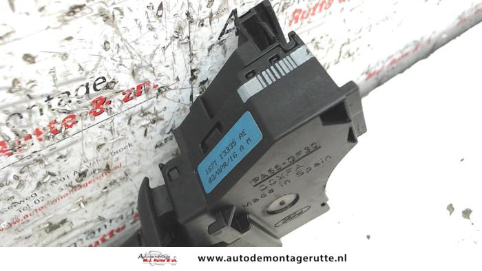 Indicator switch from a Ford Fiesta 5 (JD/JH) 1.25 16V 2003