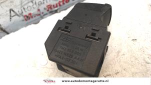 Usados Interruptor de ventanilla eléctrica Seat Alhambra (7V8/9) 2.0 Precio de solicitud ofrecido por Autodemontage M.J. Rutte B.V.
