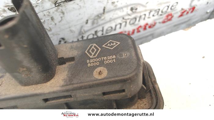 Tailgate switch from a Renault Grand Scénic II (JM) 1.6 16V 2006