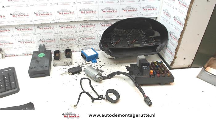 Used Ignition lock + computer Alfa Romeo 166 2.0 Twin Spark 16V Price on request offered by Autodemontage M.J. Rutte B.V.