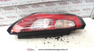 Używane Tylne swiatlo pozycyjne lewe Fiat Punto Evo (199) 1.3 JTD Multijet 85 16V Euro 5 Cena na żądanie oferowane przez Autodemontage M.J. Rutte B.V.