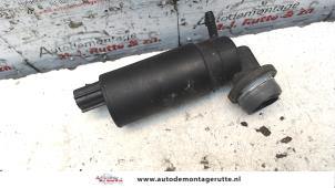 Used Windscreen washer pump Honda Civic (EP/EU) 1.4 16V Price on request offered by Autodemontage M.J. Rutte B.V.